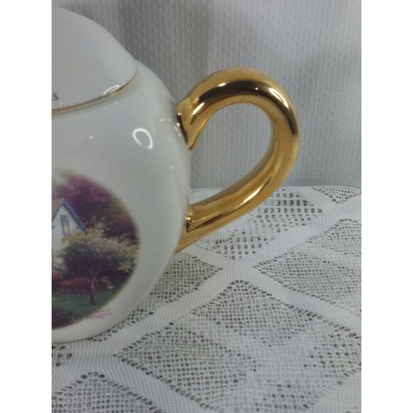 VTG Thomas Kinkade Teapot "Home Is Where The Heart Is II" CottageCore  Chic Deco - Picture 8 of 12